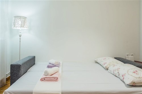 Foto 6 - Lavender Apt by halu! Apartments