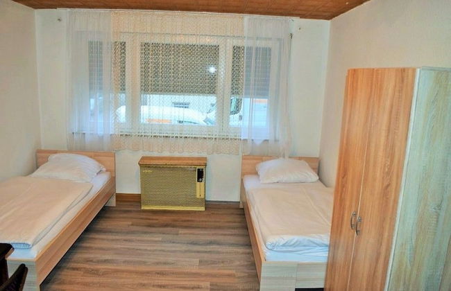 AB Apartment 42 near Cannstatter Wasen - Foto 1