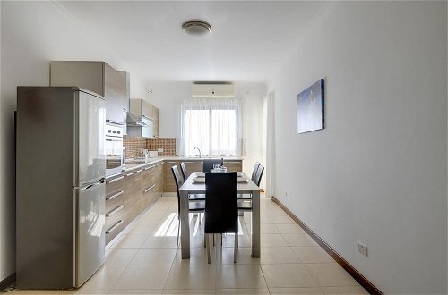 Photo 22 - Modern 3 Bedroom Apartment in Central Sliema