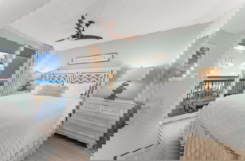 Foto 46 - Pelican Beach Resort by Panhandle Getaways