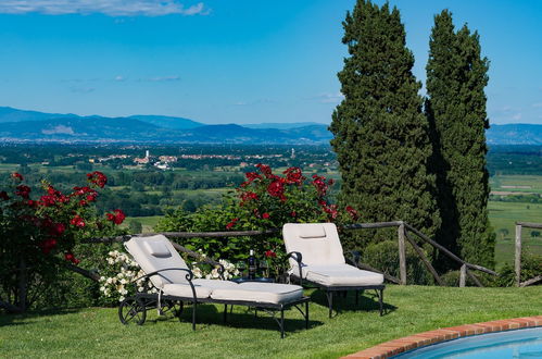 Foto 17 - Luxury 6-bed Tuscan Villa Near Lucca