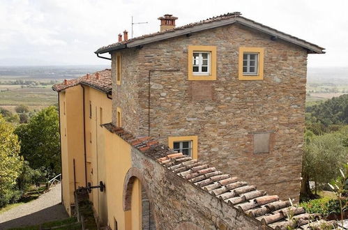 Photo 44 - Luxury 6-bed Tuscan Villa Near Lucca and Florence