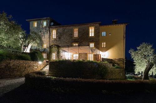 Foto 27 - Luxury 6-bed Tuscan Villa Near Lucca