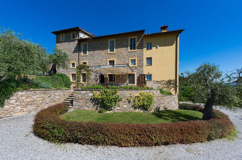 Foto 26 - Luxury 6-bed Tuscan Villa Near Lucca