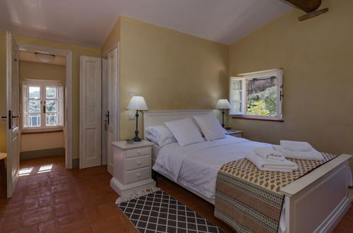 Photo 4 - Luxury 6-bed Tuscan Villa Near Lucca