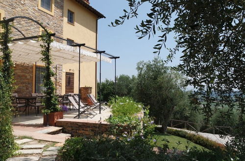 Photo 23 - Luxury 6-bed Tuscan Villa Near Lucca