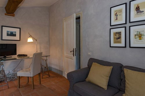 Foto 2 - Luxury 6-bed Tuscan Villa Near Lucca