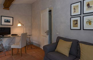 Photo 2 - Luxury 6-bed Tuscan Villa Near Lucca