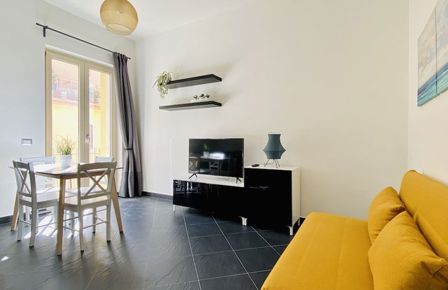 Cosy Flat with Sea View Balcony - Photo 5