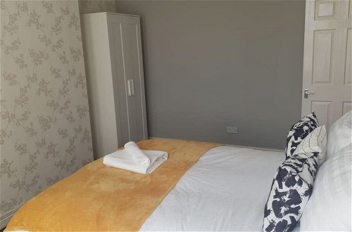 Foto 4 - Gateshead's Amethyst 3 Bedroom Apt, Sleeps 6 Guest