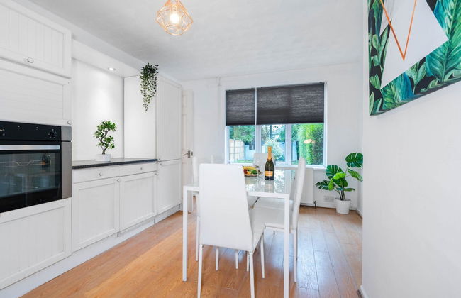 Stylish Three Bedroom House With Garden in Birmingham Suburb - Foto 14