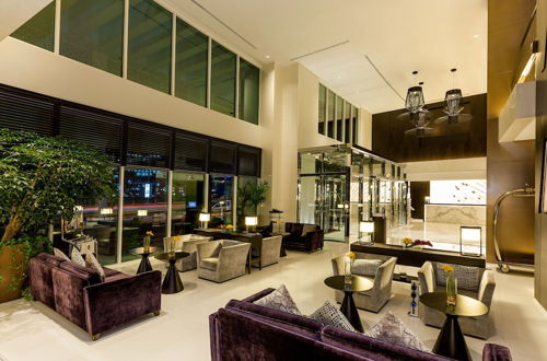 Photo 2 - Flora Creek Deluxe Hotel Apartments Dubai