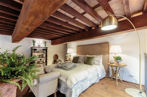 Photo 4 - Casa Poggi in Lucca With 5 Bedrooms and 3 Bathrooms