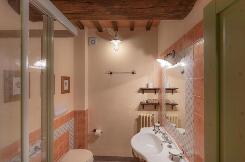 Foto 6 - Apartment in Chianti With Pool ID 452