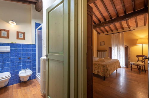 Photo 4 - Apartment in Chianti With Pool ID 452