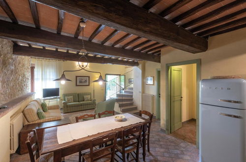 Photo 10 - Apartment in Chianti With Pool ID 452