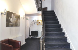 Photo 3 - Kensington Hotel Apartments