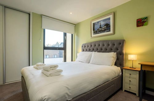Foto 9 - Amazing 2 Bedroom Apartment With Views of Edinburgh Castle