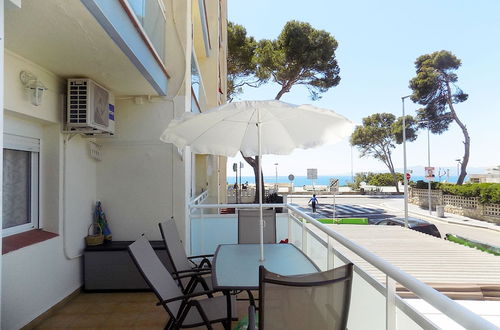 Photo 1 - Apartsalou Pepa