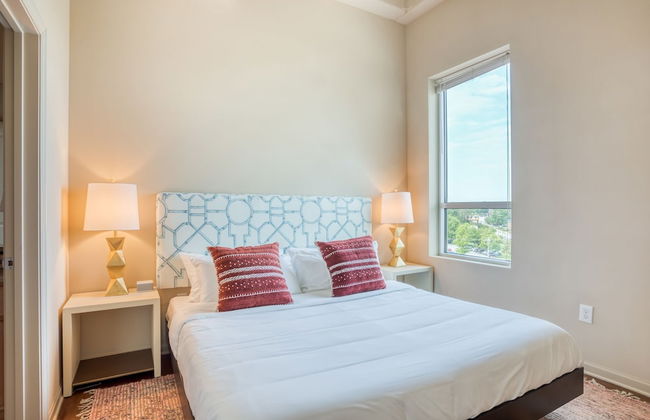 Mint House Greenville - Downtown - Photo 10