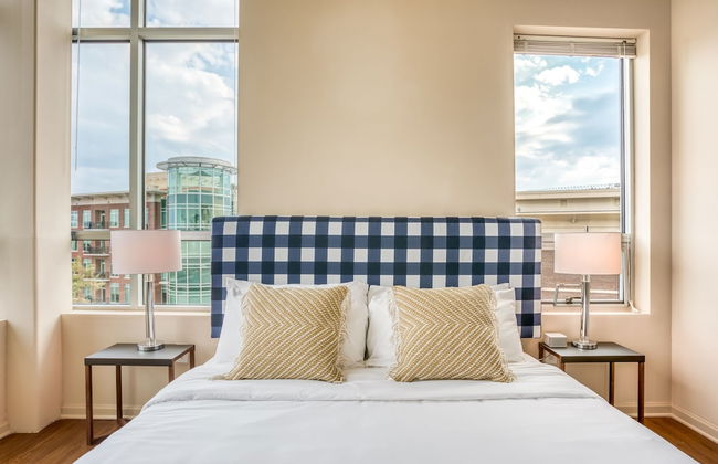 Mint House Greenville - Downtown - Photo 16