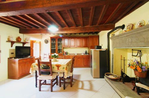 Foto 11 - Stunning Private Villa for 4 Guests With Wifi, Private Pool, TV, Veranda, Pets Allowed and Parking