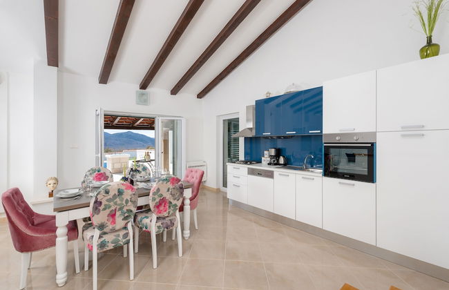 Villa Dea - Photo 5