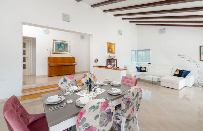 Villa Dea - Photo 14