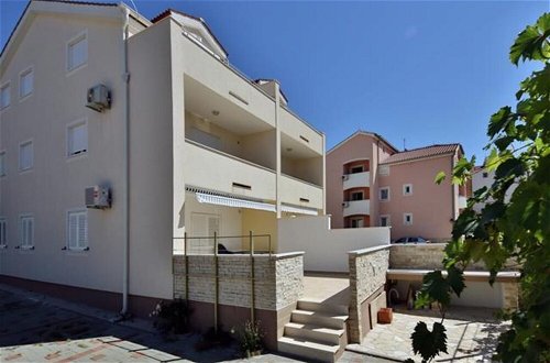 Photo 20 - Charming 2-bed Apartment in Srima With sea View