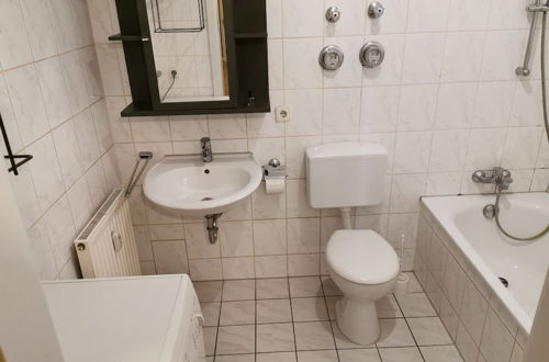 Photo 11 - Nice Flat near Town Center & Wöhrder See