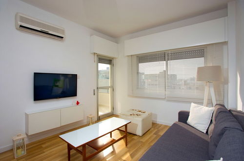 Photo 13 - SeaBreeze Limassol City Center Flat