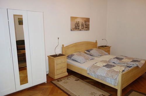 Photo 3 - Tolstov-Hotels Large 3,5 Room Apartment