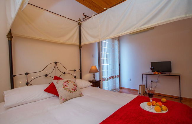 Aethra Cottage - Photo 10