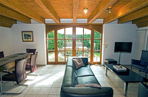 Photo 7 - Exclusive Holiday Home in Uelsen With Conservatory
