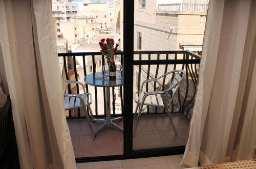 Foto 15 - Seashells 2 Bedroom Apartment by Getaways Malta
