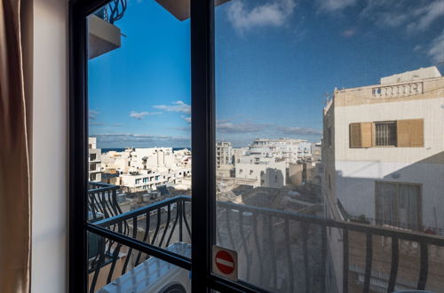 Foto 19 - Seashells 2 Bedroom Apartment by Getaways Malta