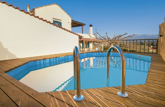 Traditional Ioannis Cottage...luxurious & Rustic With Ecological Heated Pool !!! - Photo 12