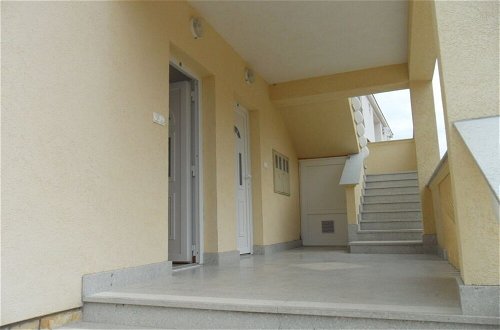 Photo 2 - Apartments Mislav