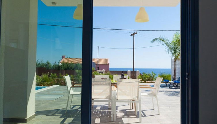 Foto 1 - Villa Seahorse Large Private Pool Walk to Beach Sea Views A C Wifi Eco-friendly - 2639