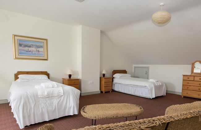 Spanish Cove Holiday Home Sleeps 5 - Photo 6