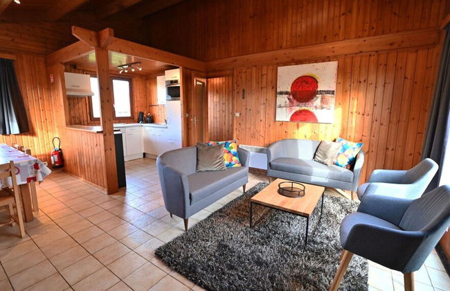 Holiday Home in Somme-leuze With Private Garden - Foto 11