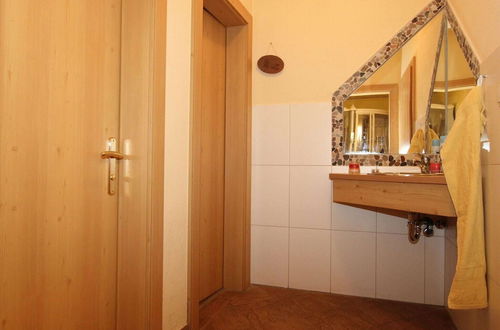 Photo 16 - Spacious Apartment in Langenfeld With Sauna