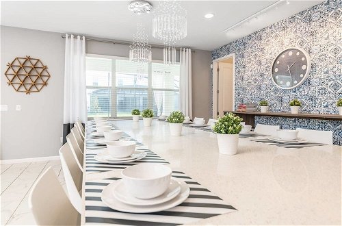 Foto 33 - Stunning Luxury Home Near Disney