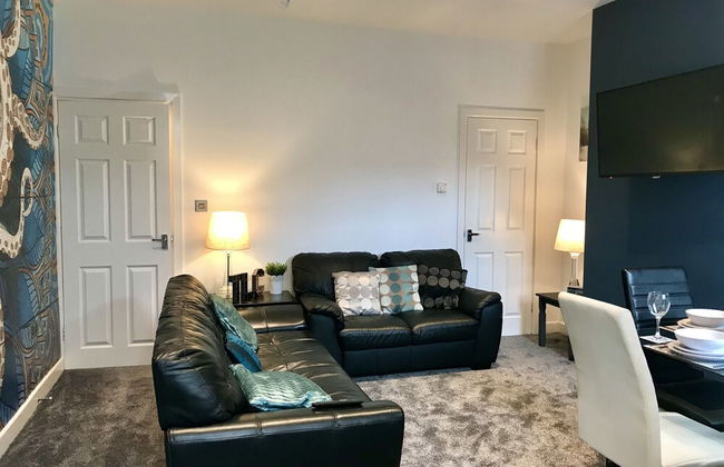 Stylish 3 Bedroom House Only 5 Mins From M6/m58 - Foto 22