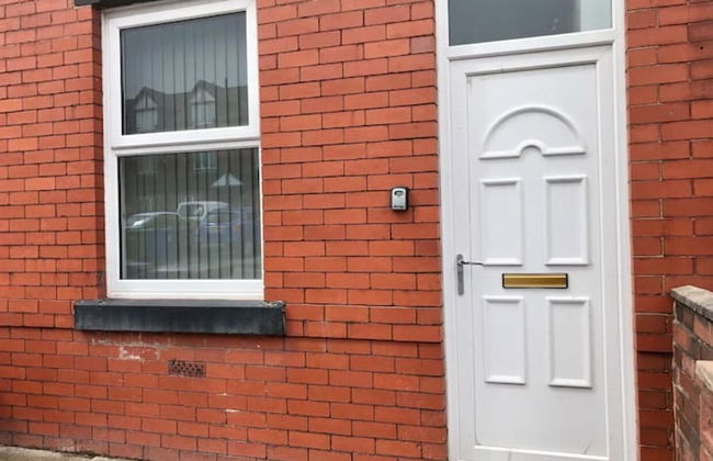 Stylish 3 Bedroom House Only 5 Mins From M6/m58 - Foto 31