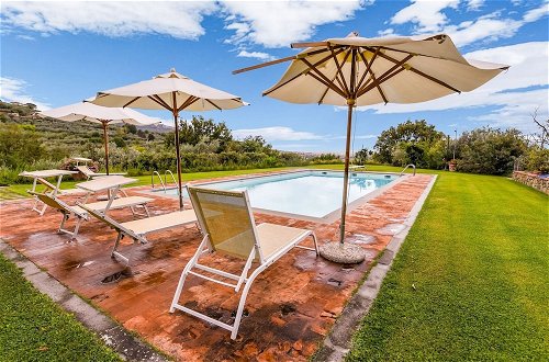 Foto 23 - Villa With Private Pool, Near Cortona, 3 Apartments