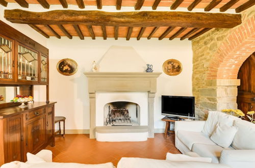 Photo 16 - Villa With Private Pool, Near Cortona, 3 Apartments