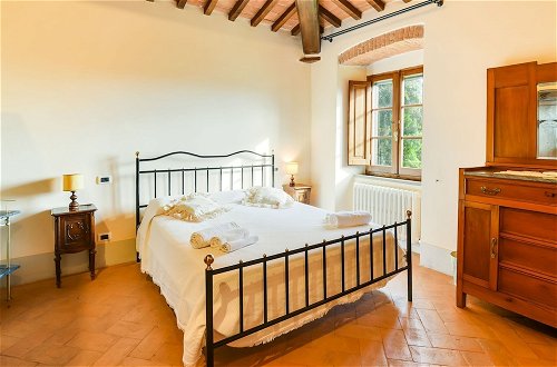 Foto 10 - Villa With Private Pool, Near Cortona, 3 Apartments