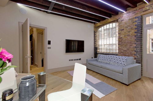 Photo 8 - Luxury Loft Oxford Street with AC