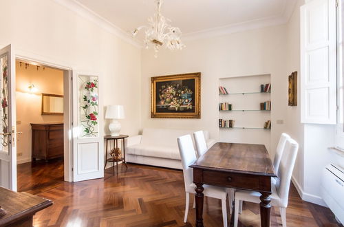 Photo 1 - RSH Luxury Vatican Four Bedroom Apartment